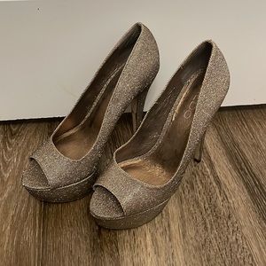 Aldo Gold Sparkling Platform Heels Size 7 (Aldo size 37)